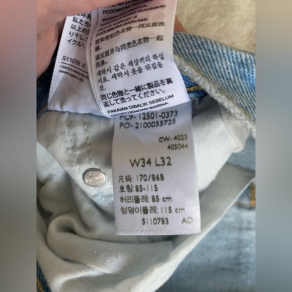 NWOT - Levi’s 501® ORIGINAL FIT WOMEN'S JEANS - Size 34/32 - Picture 14 of 16